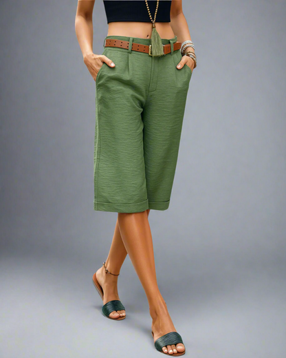 女性用カジュアルひざ丈パンツ